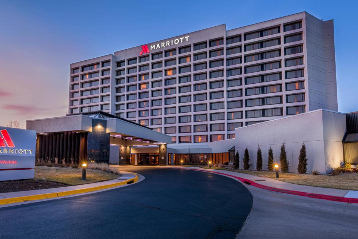 Wichita Marriott - main image