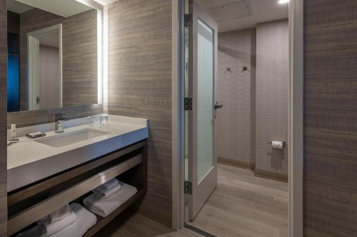 Wichita Marriott - image 2
