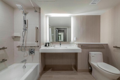 Wichita Marriott - image 5