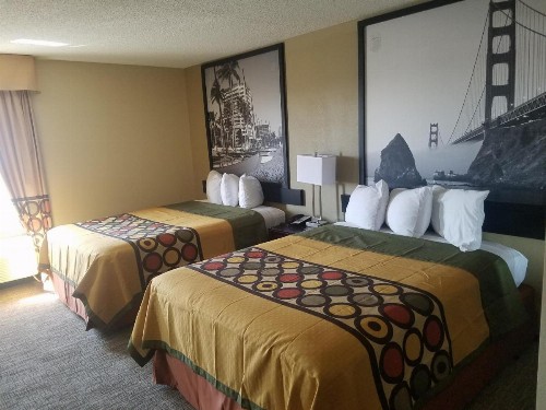 Super 8 by Wyndham Wichita North - image 47