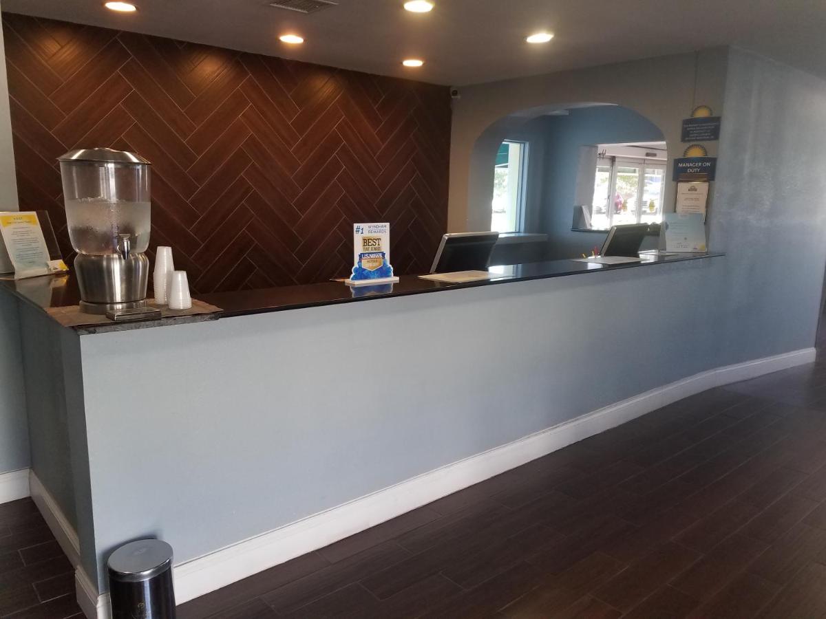 Days Inn & Suites by Wyndham Wichita East - image 4