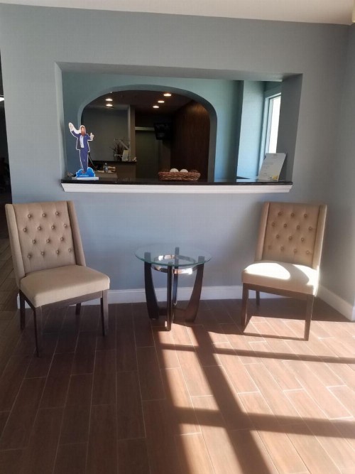Days Inn & Suites by Wyndham Wichita East - image 5