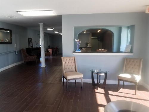 Days Inn & Suites by Wyndham Wichita East - image 6
