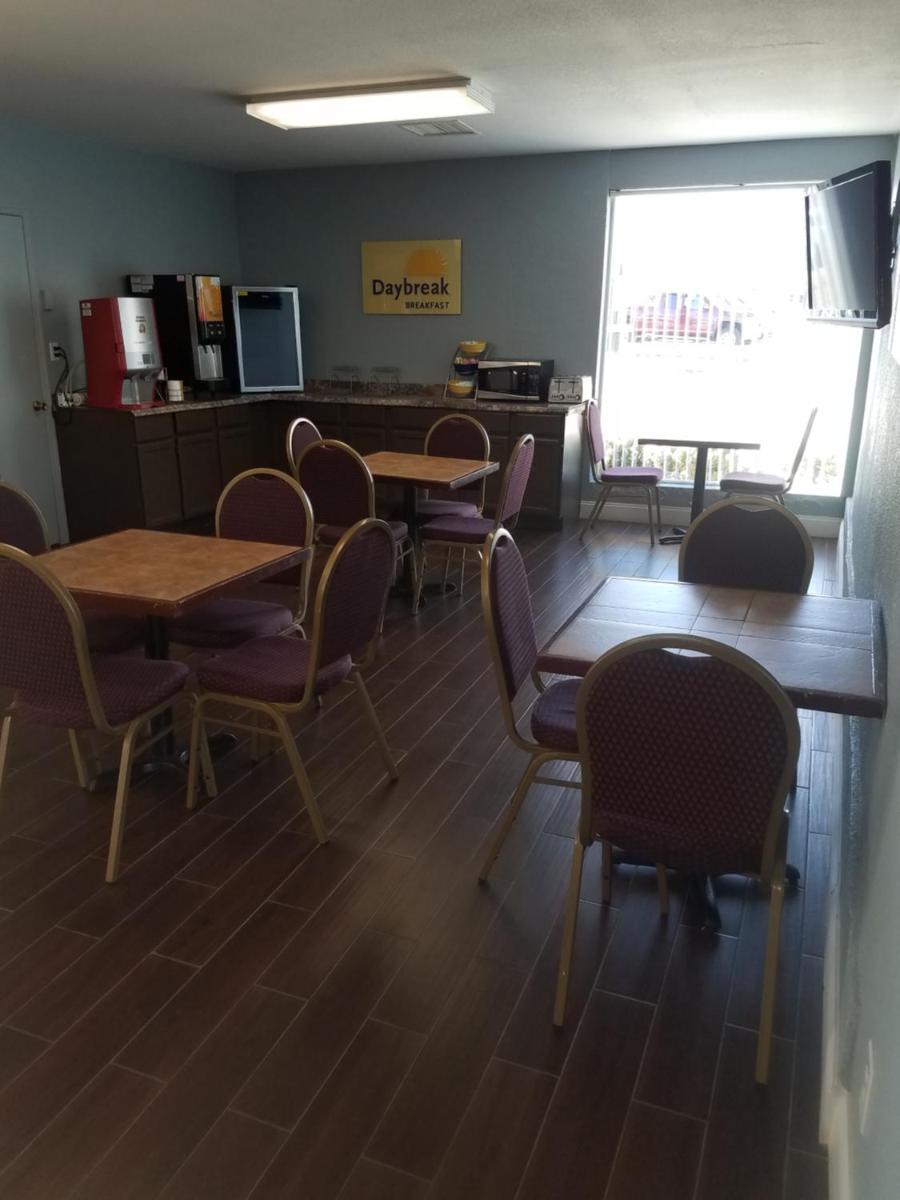 Days Inn & Suites by Wyndham Wichita East - image 7