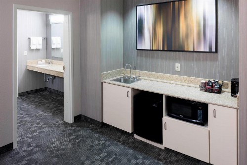 Courtyard by Marriott Wichita East - image 19
