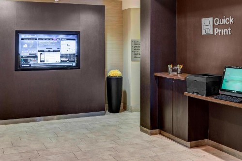 Courtyard by Marriott Wichita East - image 8