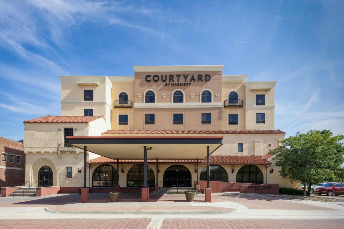 Courtyard by Marriott Wichita at Old Town - main image