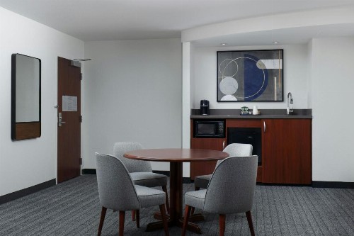 Courtyard by Marriott Wichita at Old Town - image 8