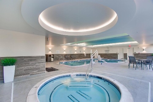 Fairfield Inn & Suites By Marriott Wichita East - image 10