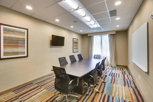 Fairfield Inn & Suites By Marriott Wichita East - image 18