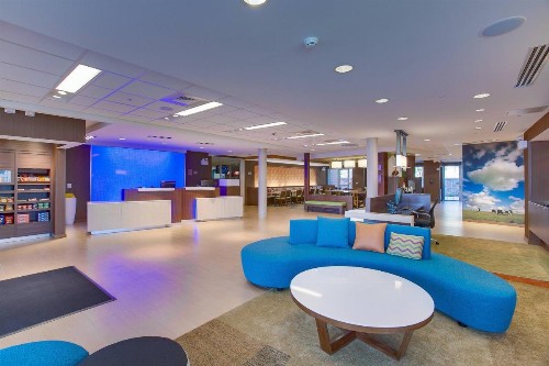 Fairfield Inn & Suites By Marriott Wichita East - image 3