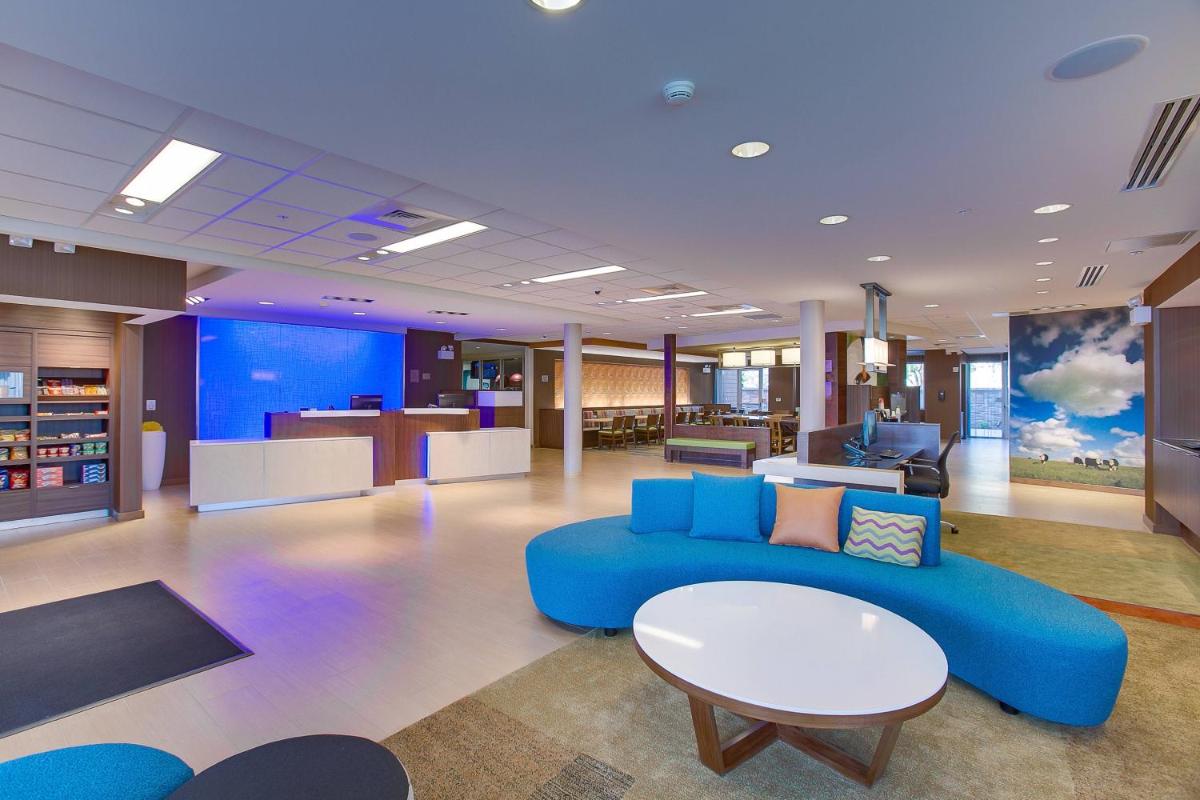 Fairfield Inn & Suites By Marriott Wichita East - image 3