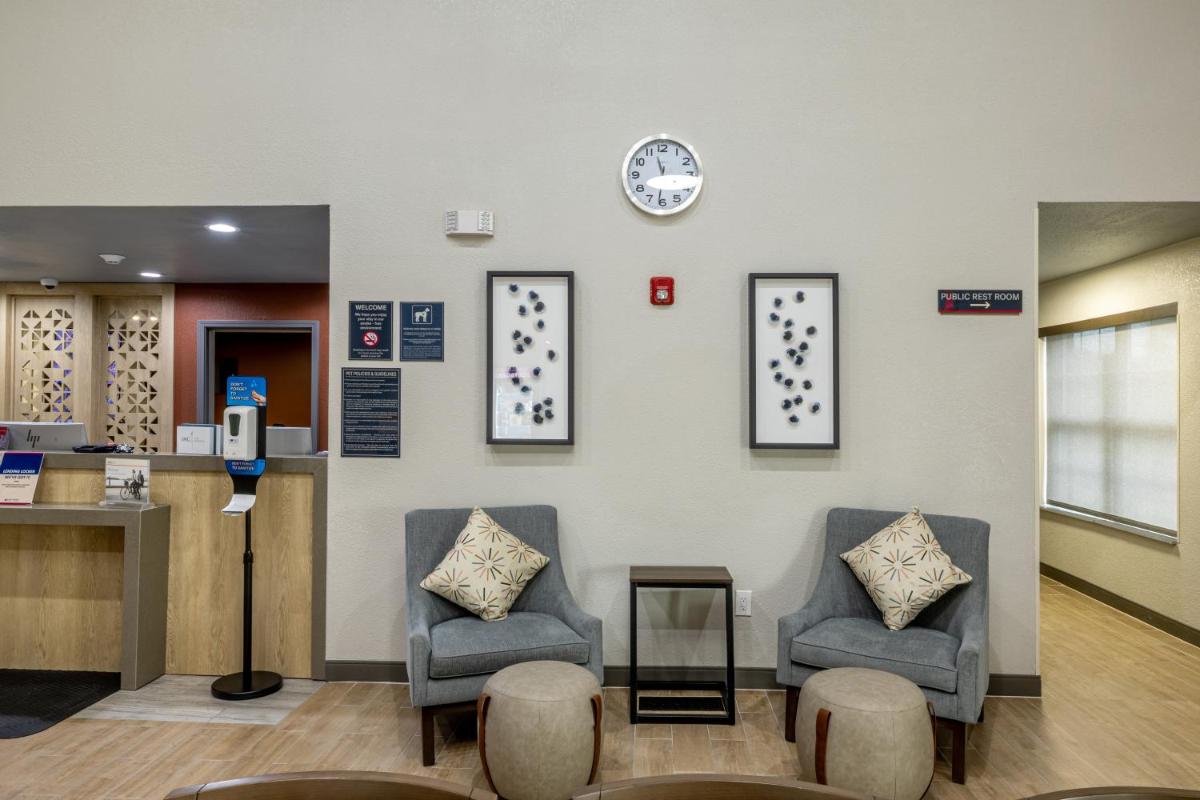 Wichita West Inn and Suites - image 4
