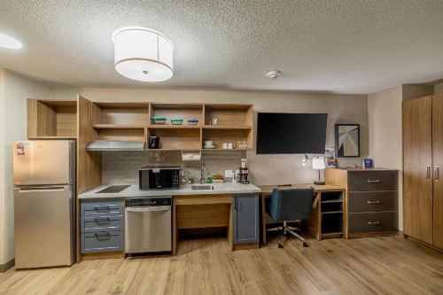 Wichita West Inn and Suites - image 41