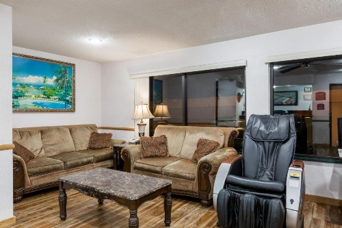 Howard Johnson by Wyndham Wichita Airport - image 21
