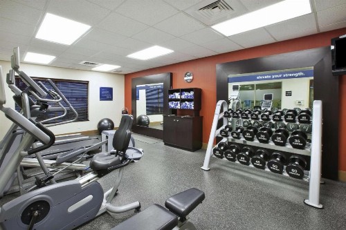 Hampton Inn & Suites Wichita-Northeast - image 21