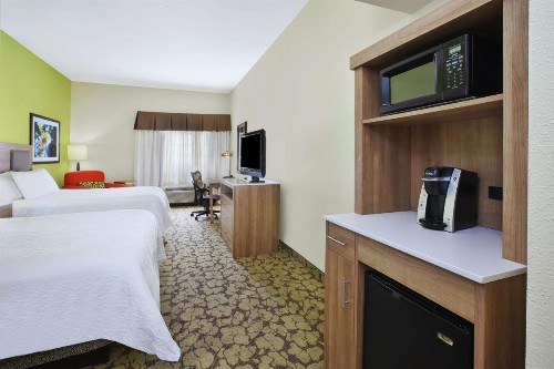 Hilton Garden Inn Wichita - image 29