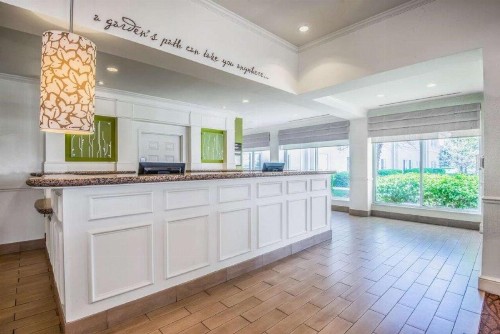 Hilton Garden Inn Wichita - image 3