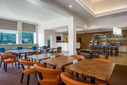 Hilton Garden Inn Wichita - image 8