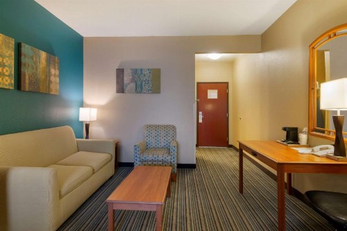Best Western Governors Inn and Suites - image 20