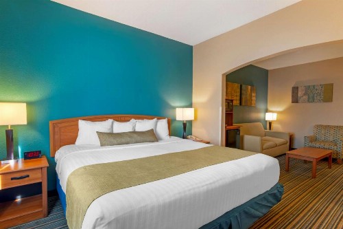 Best Western Governors Inn and Suites - image 21