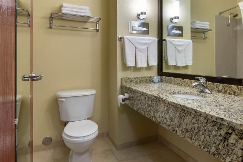 Best Western Governors Inn and Suites - image 23