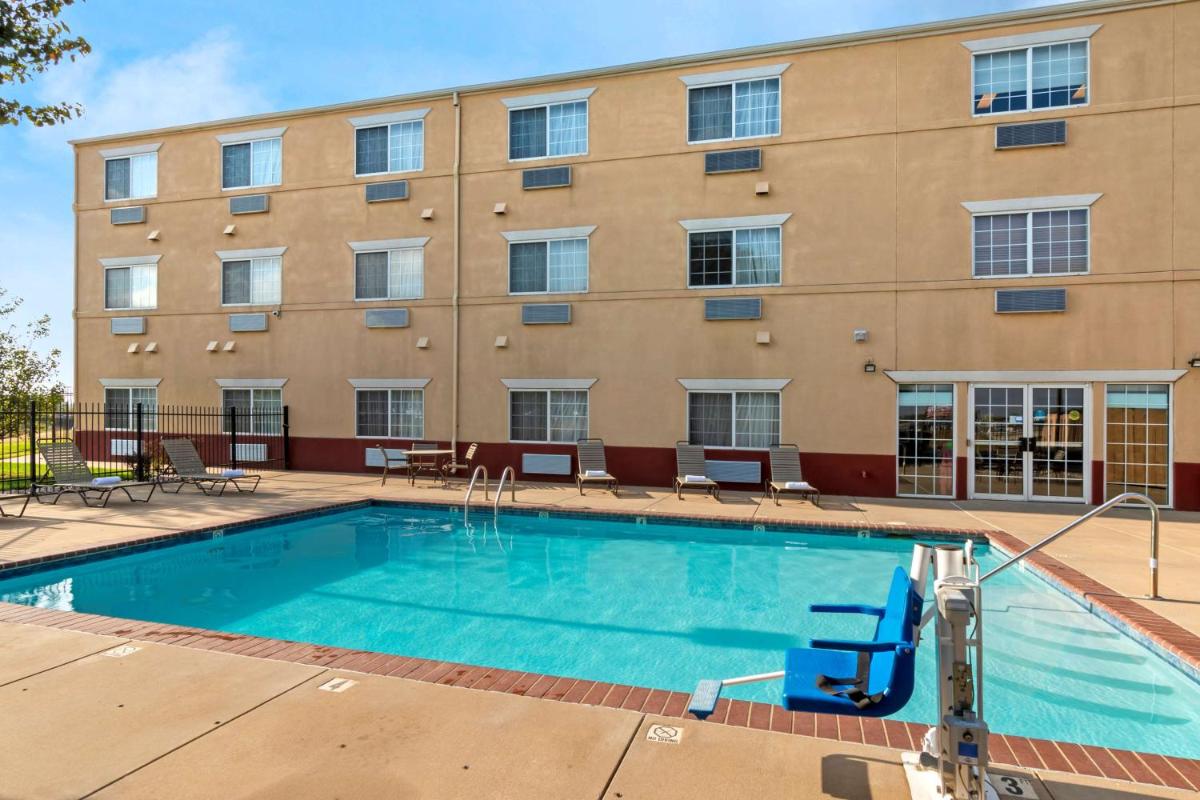 Best Western Governors Inn and Suites - image 4