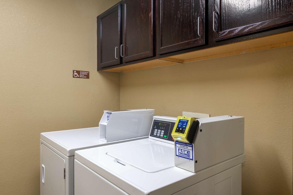 Best Western Governors Inn and Suites - image 5