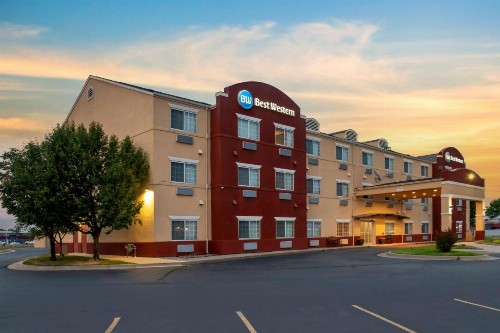 Best Western Governors Inn and Suites - image 7