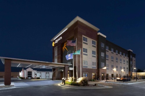 La Quinta by Wyndham Wichita Airport - image 12