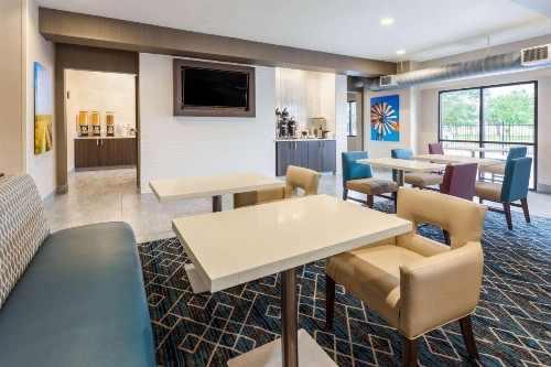 La Quinta by Wyndham Wichita Airport - image 34