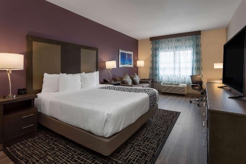 La Quinta by Wyndham Wichita Airport - image 35