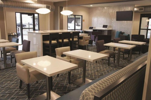 La Quinta by Wyndham Wichita Airport - image 37