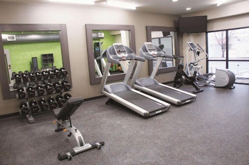 La Quinta by Wyndham Wichita Airport - image 40