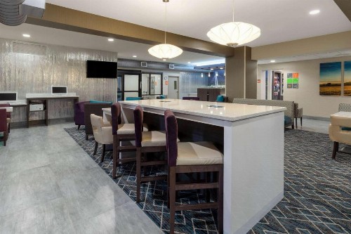 La Quinta by Wyndham Wichita Airport - image 7