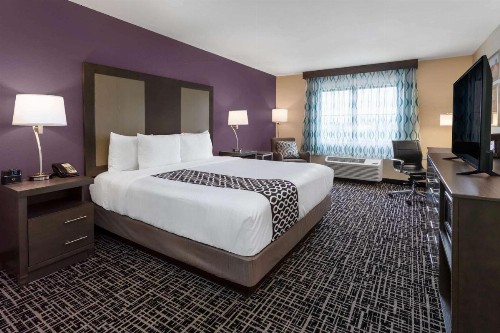 La Quinta by Wyndham Wichita Airport - image 8