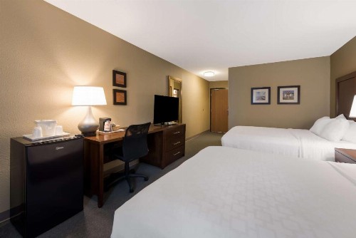 Comfort Inn East Wichita - image 19