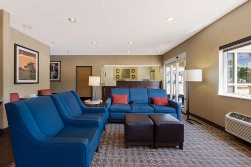 Comfort Inn East Wichita - image 6