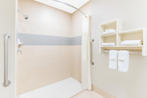 Super 8 by Wyndham Wichita South - image 14