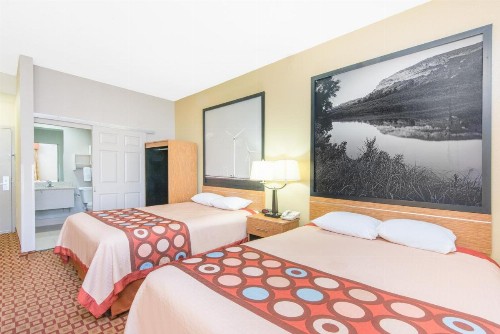 Super 8 by Wyndham Wichita South - image 23