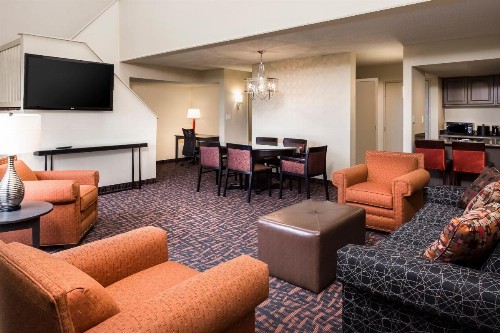 Holiday Inn Wichita East I-35 an IHG Hotel - image 37