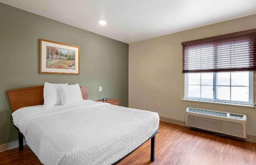 WoodSpring Suites Wichita Airport - image 13