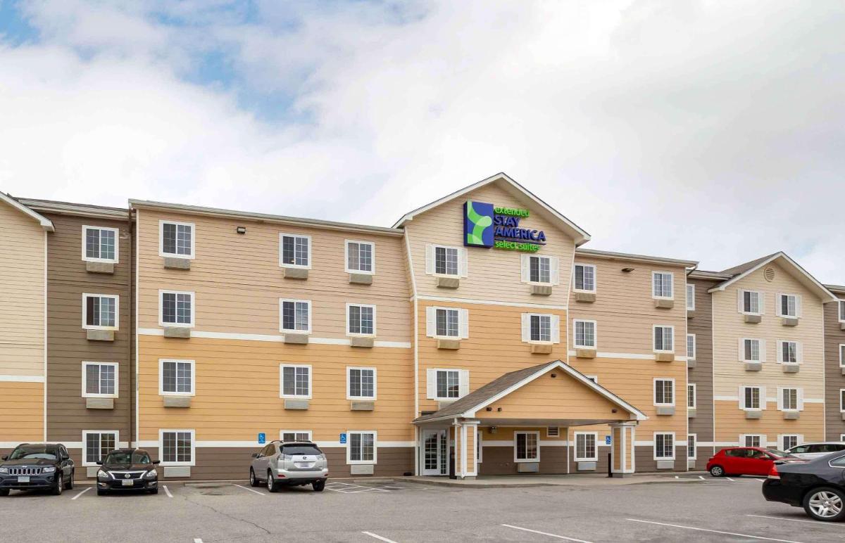 WoodSpring Suites Wichita Airport - image 2