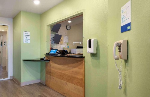 WoodSpring Suites Wichita Airport - image 6