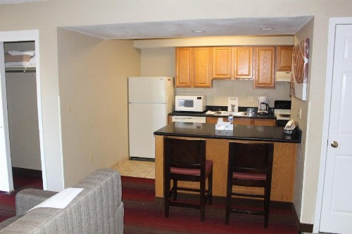 Hawthorn Suites Wichita East - image 26