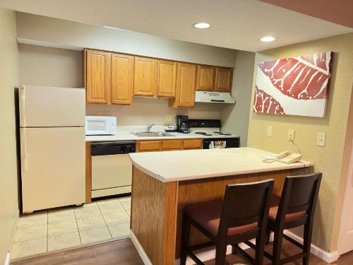Hawthorn Suites Wichita East - image 29