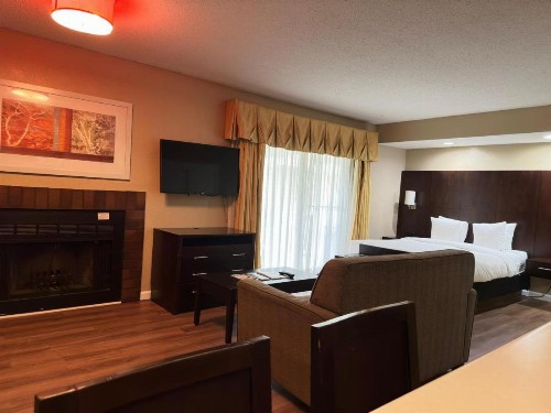 Hawthorn Suites Wichita East - image 6