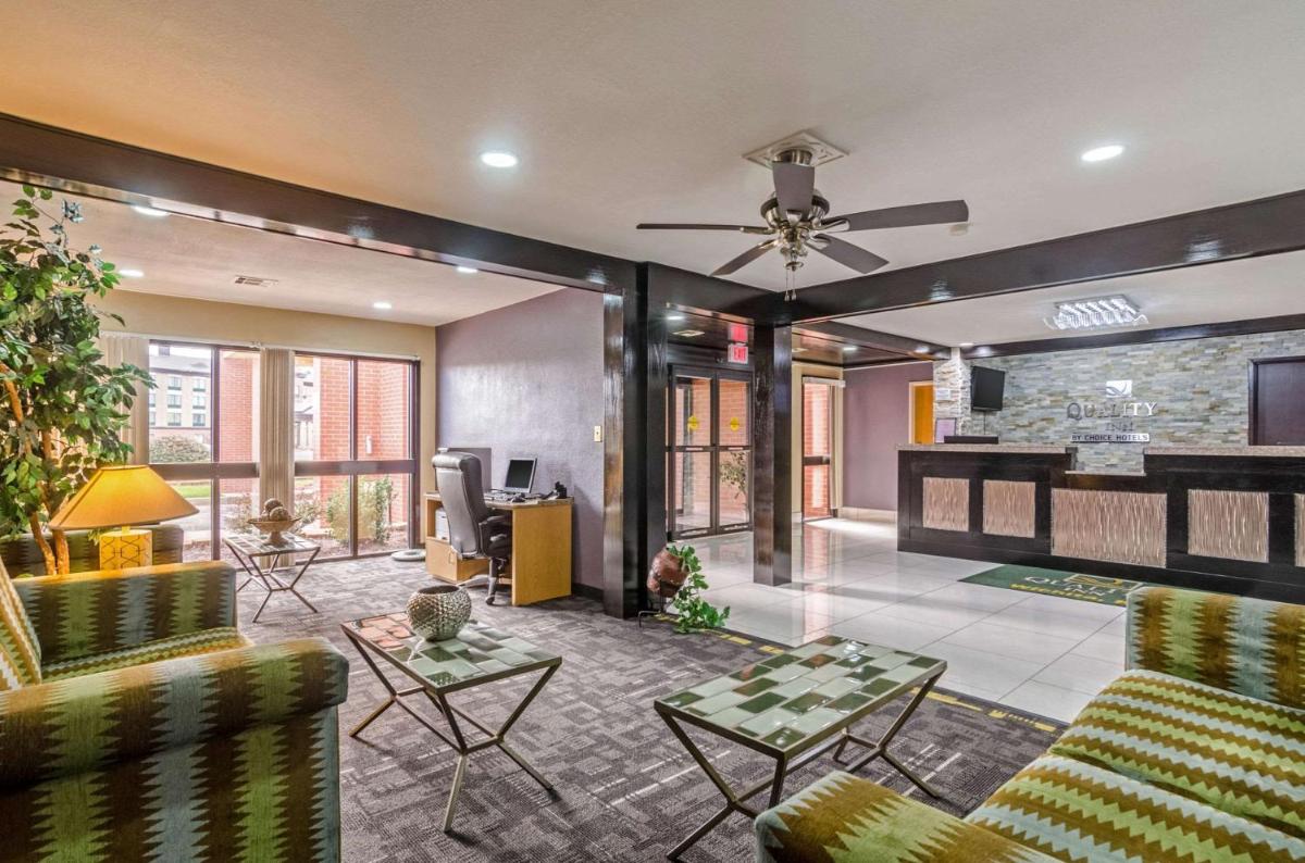 Quality Inn South - image 6