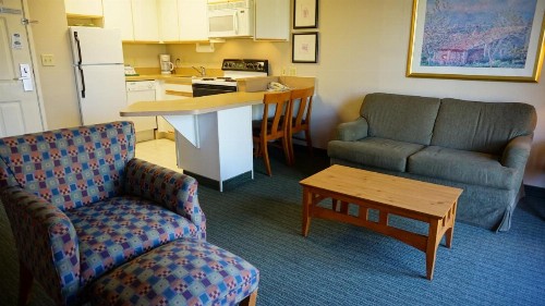 Baymont by Wyndham Wichita East - image 28