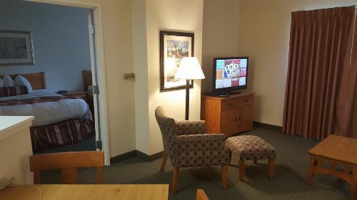 Baymont by Wyndham Wichita East - image 42